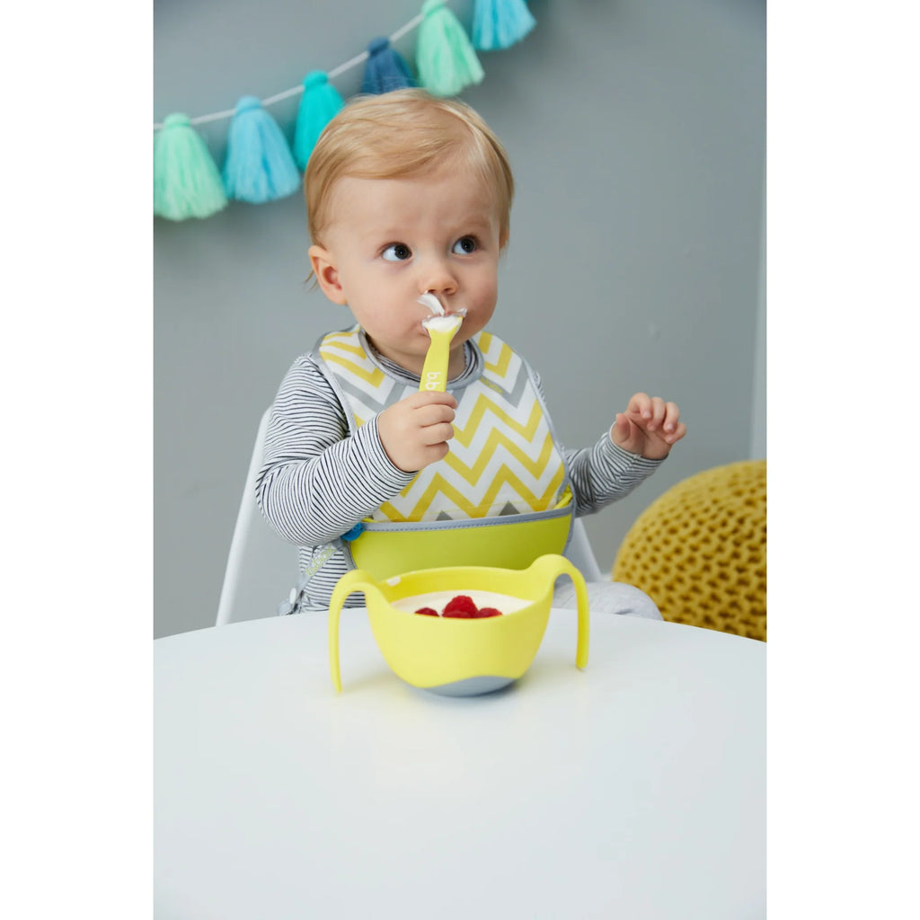 B.box Travel Bib + Flexible Spoon – Mellow Lellow