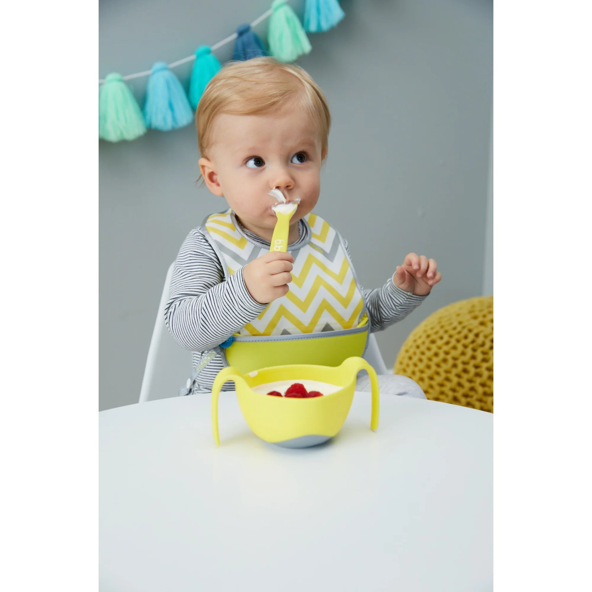 B.box Travel Bib + Flexible Spoon – Mellow Lellow